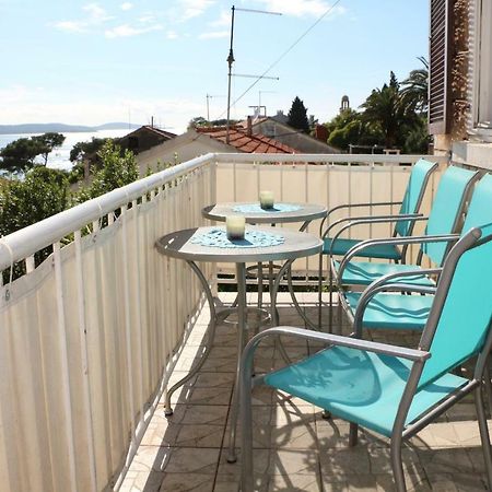 Apartment Mlacic Hvar Island ภายนอก รูปภาพ